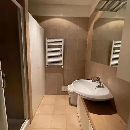 Οργανωμένο κάμπινγκ Luxury Via Pozzone Milano *